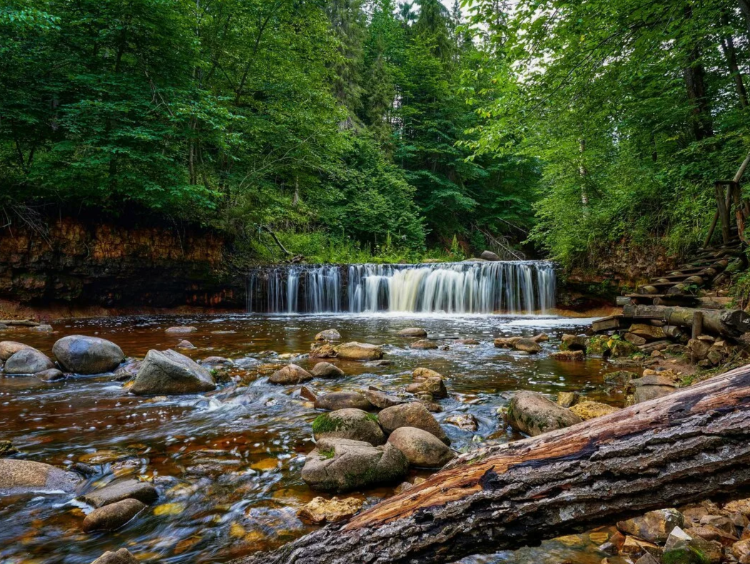 Каньон реки Прикша (водопад).