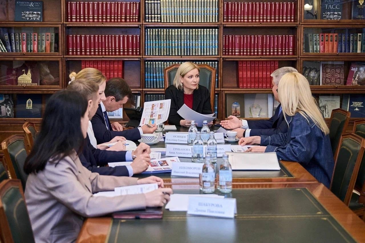 А. Дронов провел совещание с министром культуры РФ Ольгой Любимовой.