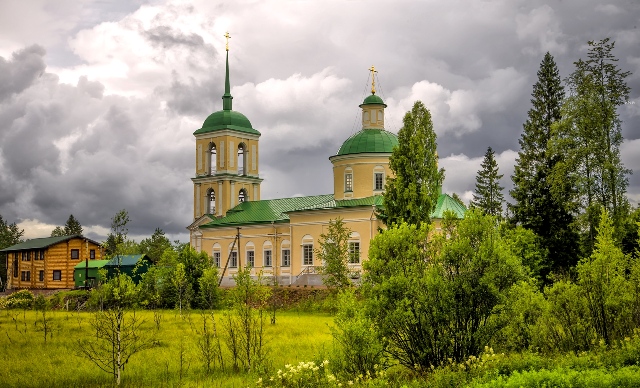 Свято-Троице-Никандров Женский Монастырь.