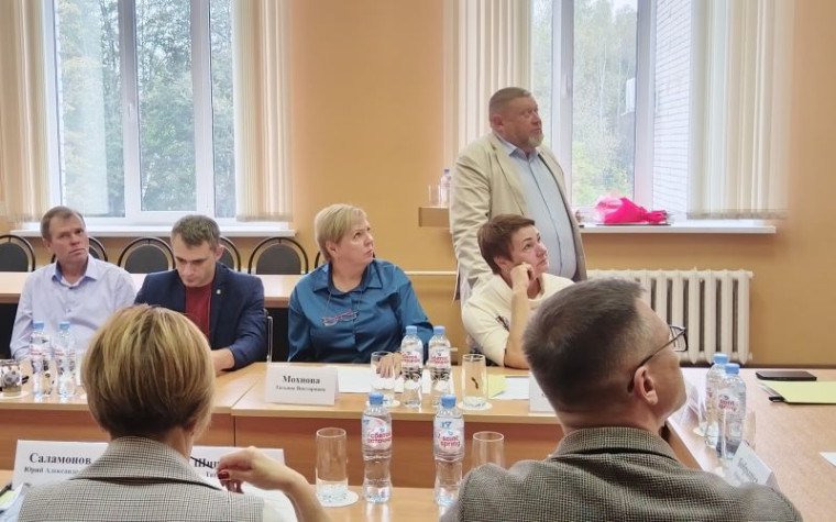 Выездное заседание Новгородской областной Думы. Выездное заседание Новгородской областной Думы.